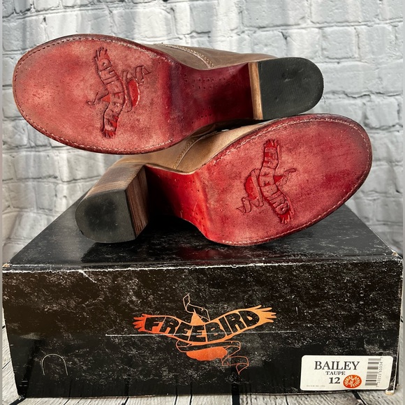 Freebird “Bailey” booties - Picture 5 of 5